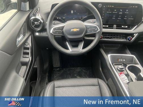 Mosaic Black Metallic 2026 Chevrolet Equinox 1LT
