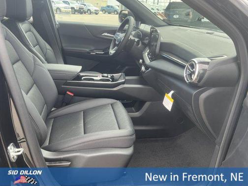 Mosaic Black Metallic 2026 Chevrolet Equinox 1LT