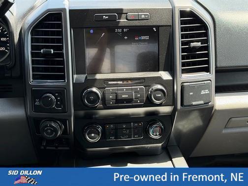 Oxford White 2019 Ford F-150 XLT