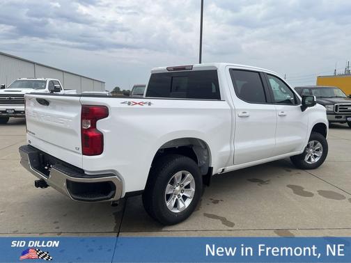 Summit White 2026 Chevrolet Silverado 1500 LT