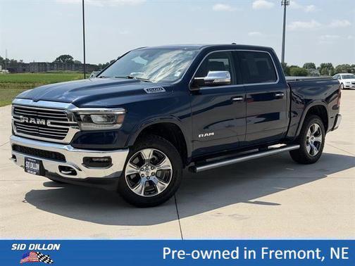 Patriot Blue Pearlcoat 2022 RAM 1500 Laramie