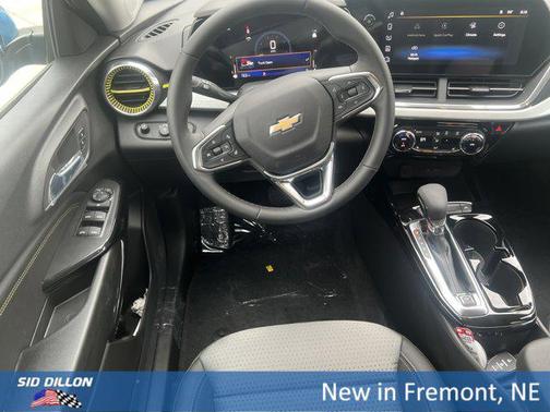 Marina Blue Metallic 2026 Chevrolet Trax LT