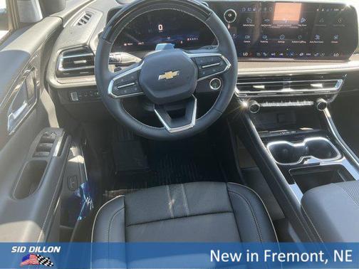 Mosaic Black Metallic 2026 Chevrolet Traverse High Country