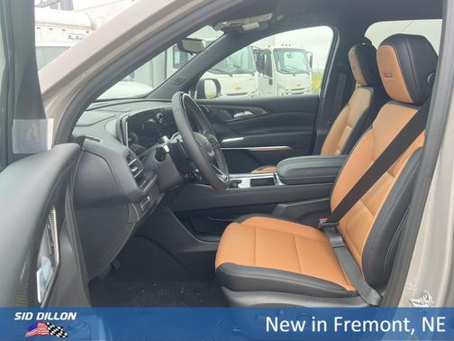 Sandstone Gray 2027 Chevrolet Traverse AWD Z71