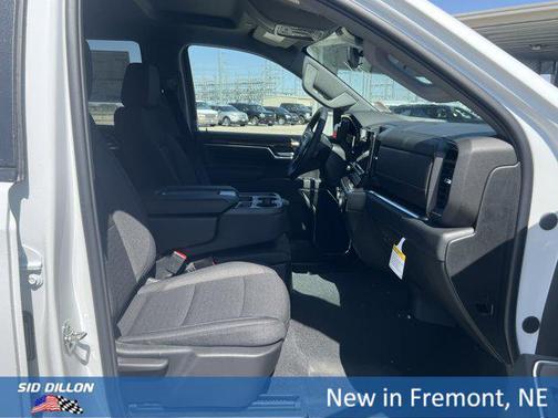 Summit White 2026 Chevrolet Silverado 1500 LT