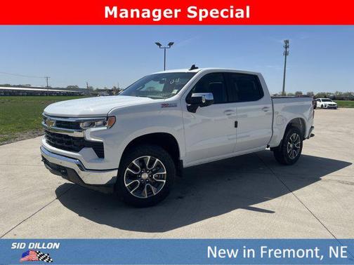 Summit White 2026 Chevrolet Silverado 1500 LT
