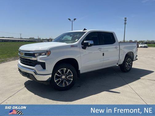 Summit White 2026 Chevrolet Silverado 1500 LT