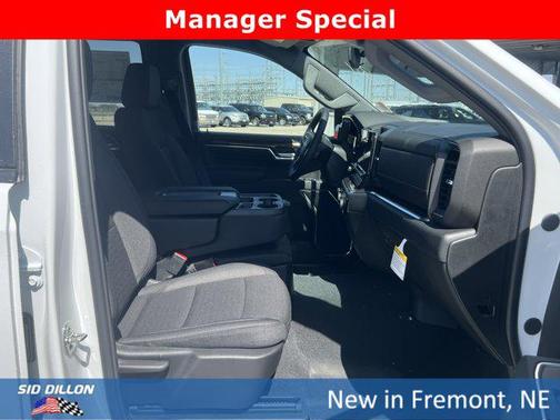 Summit White 2026 Chevrolet Silverado 1500 LT