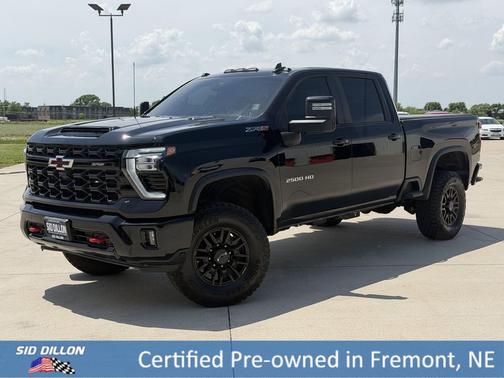 Black 2024 Chevrolet Silverado 2500 4WD Crew Cab Standard Bed ZR2