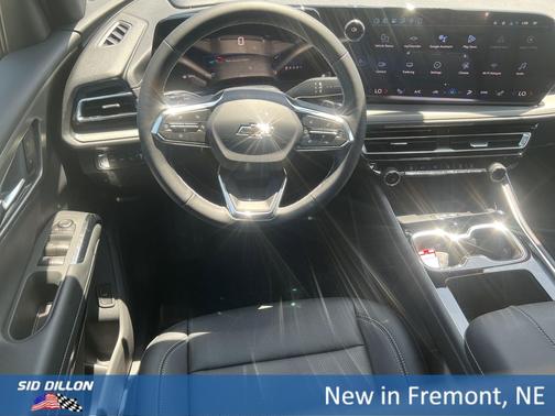 Sterling Gray Metallic 2026 Chevrolet Traverse LT