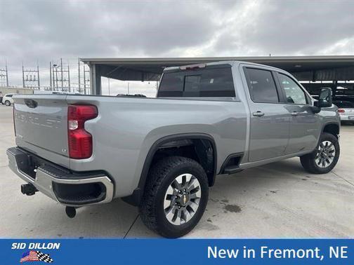 Sterling Gray Metallic 2026 Chevrolet Silverado 2500 LT