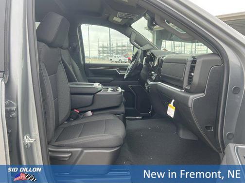 Sterling Gray Metallic 2026 Chevrolet Silverado 2500 LT