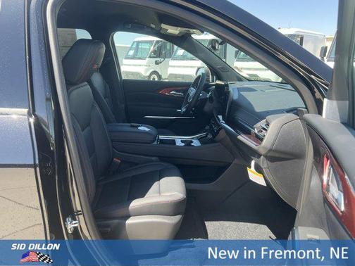 Mosaic Black Metallic 2026 Chevrolet Traverse AWD Z71