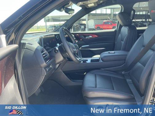 Mosaic Black Metallic 2026 Chevrolet Traverse AWD Z71