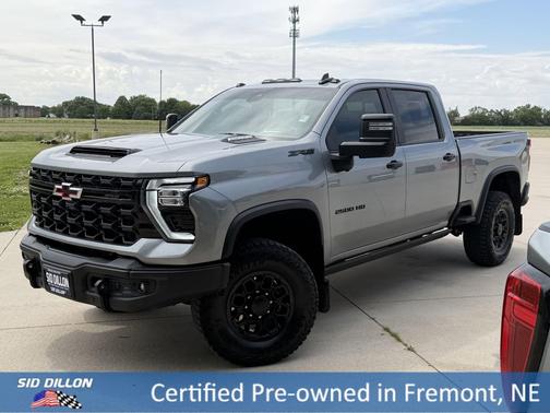 Sterling Gray Metallic 2026 Chevrolet Silverado 2500 Crew Cab, Standard Bed, XR2, 4WD