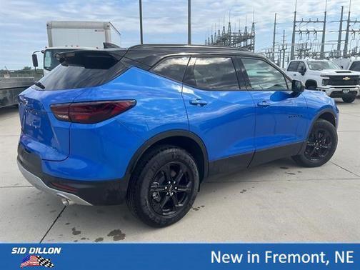 Riptide Blue Metallic 2026 Chevrolet Blazer 2LT