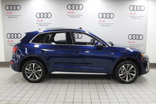 2024 Audi Q5 45 S line quattro Premium