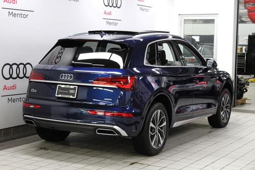 2024 Audi Q5 45 S line quattro Premium