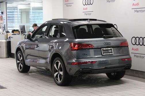 2023 Audi Q5 45 S line quattro Premium