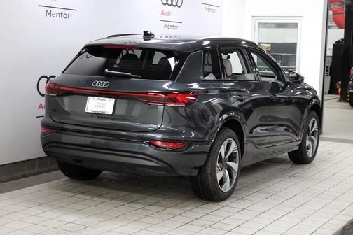 2025 Audi Q6 e-tron Premium