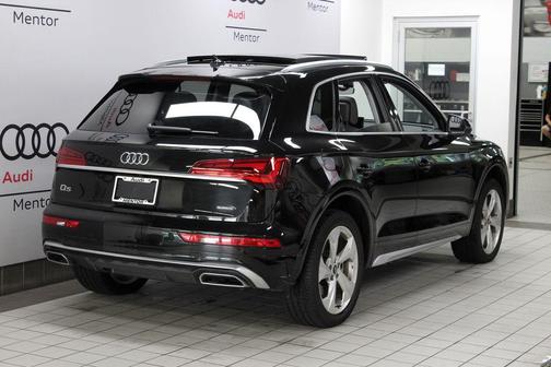 2022 Audi Q5 45 S line Premium Plus