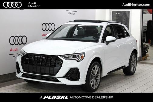 2023 Audi Q3 45 S line Premium