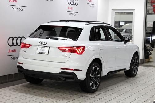2025 Audi Q3 45 S line Premium