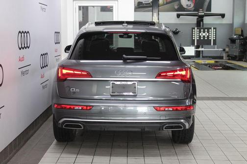 2023 Audi Q5 45 S line quattro Premium