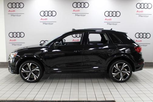 2023 Audi Q3 45 S line Premium