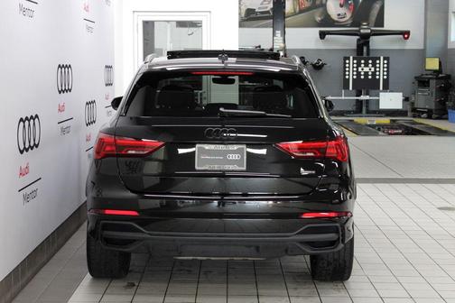 2023 Audi Q3 45 S line Premium