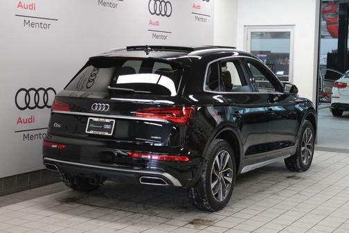 2023 Audi Q5 45 S line quattro Premium