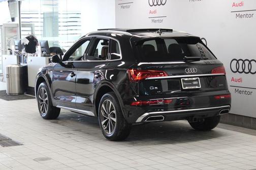 2023 Audi Q5 45 S line quattro Premium