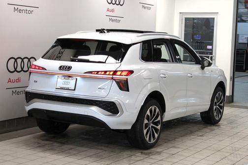 2026 Audi Q3 S line