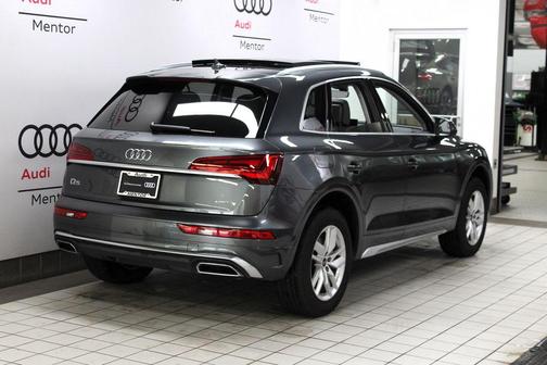 2024 Audi Q5 45 S line quattro Premium