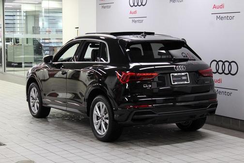 2023 Audi Q3 45 S line Premium