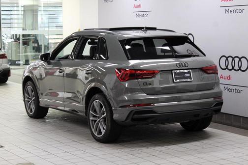 2025 Audi Q3 45 S line Premium