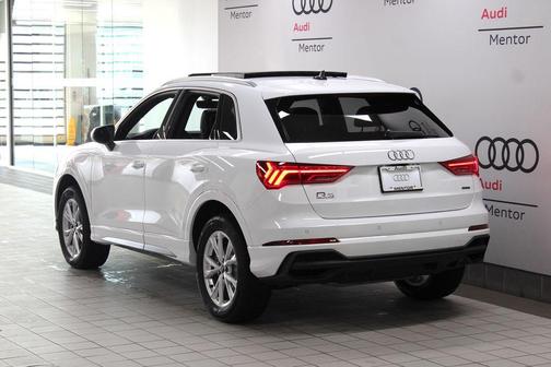 2025 Audi Q3 45 S line Premium