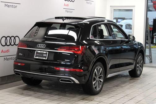 2023 Audi Q5 45 S line quattro Premium