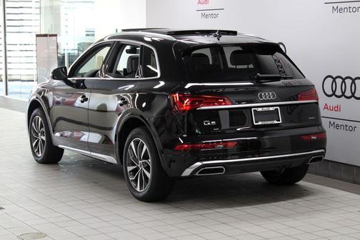 2022 Audi Q5 45 S line quattro Premium