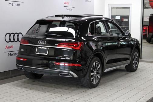2022 Audi Q5 45 S line quattro Premium