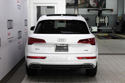 2022 Audi Q5 45 S line quattro Premium