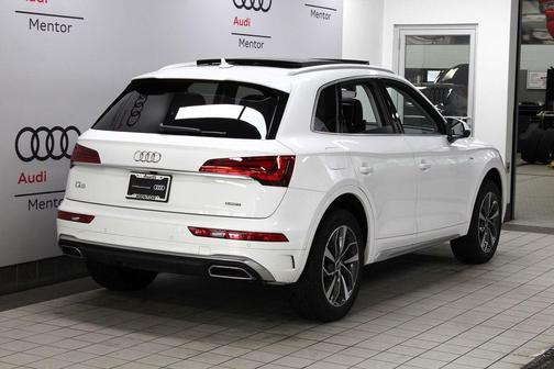 2022 Audi Q5 45 S line quattro Premium