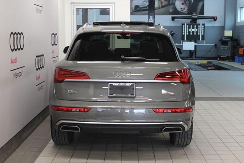 2024 Audi Q5 45 S line quattro Premium