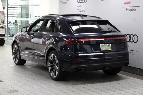 2025 Audi Q8 55 Premium
