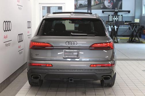2025 Audi Q7 55 Prestige