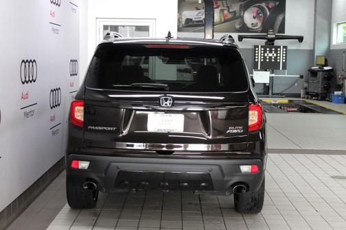 2021 Honda Passport Elite