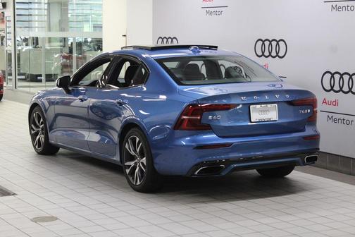 2020 Volvo S60 T6 R-Design