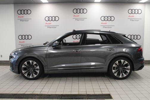 Daytona Gray Pearl Effect 2026 Audi Q8 Prestige