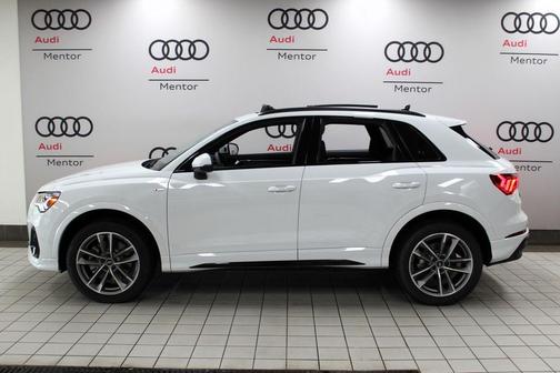 2025 Audi Q3 45 S line Premium