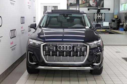 2025 Audi Q7 55 Premium Plus